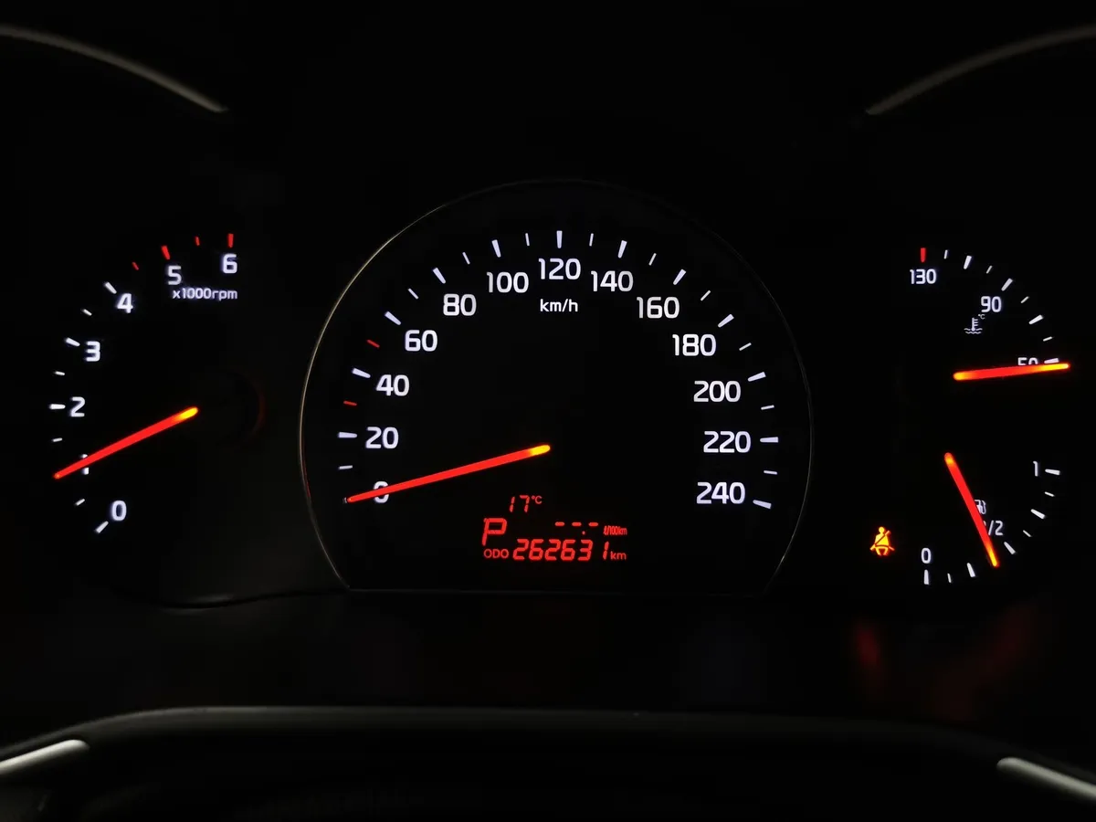 Kia Sorento 2.2 CRDi AT AWD (200 л.с.) Luxe Синий в АВИЛОН. Слайд №17