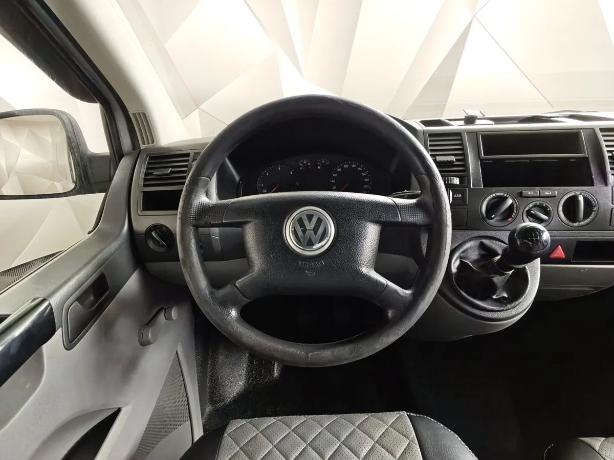 Volkswagen Transporter 1.9 TDI SWB L1H1 MT (84 л.с.) Серебристый в АВИЛОН. Слайд №15