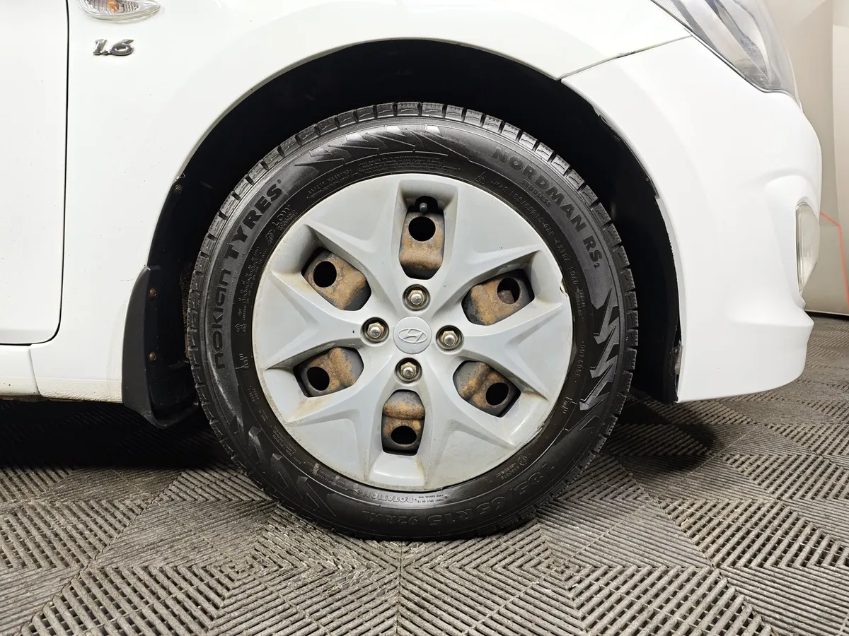 Hyundai Solaris 1.6 AT (123 л.с.) Active Plus Белый в АВИЛОН. Слайд №9