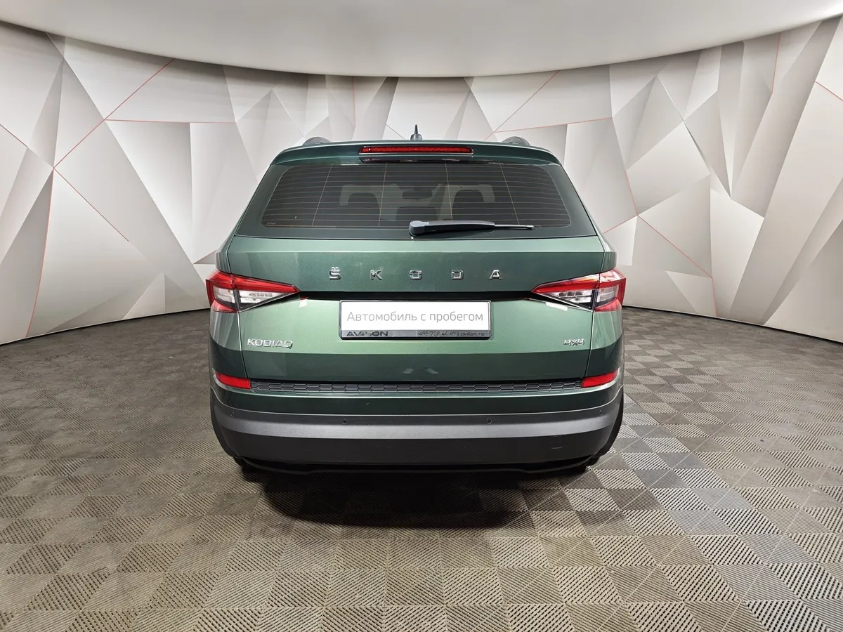 Skoda Kodiaq 1.4 TSI DSG 4X4 (150 л.с.) Зеленый в АВИЛОН. Слайд №8
