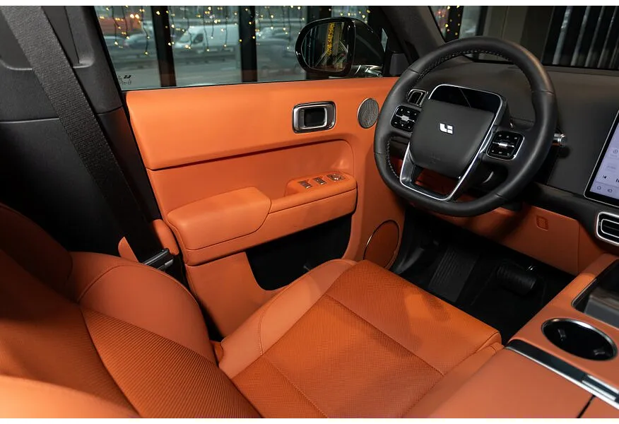 Li Auto L9 1.5 AT 4WD (449 л.с.) Ultra Серый в АВИЛОН. Слайд №14