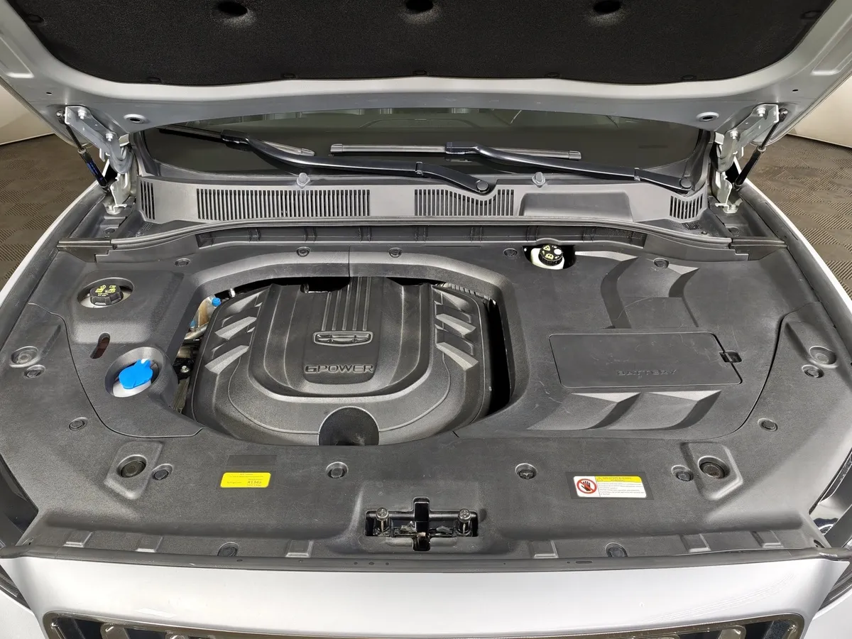 Geely Atlas Pro 1.5T 7DCT AWD (177 л.с.) Flagship Серый в АВИЛОН. Слайд №11