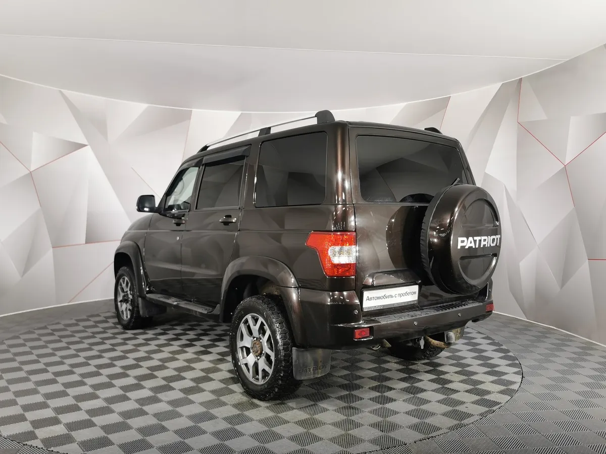 УАЗ Patriot 2.7 AT 4WD (150 л.с.) Оптимум Коричневый в АВИЛОН. Слайд №4