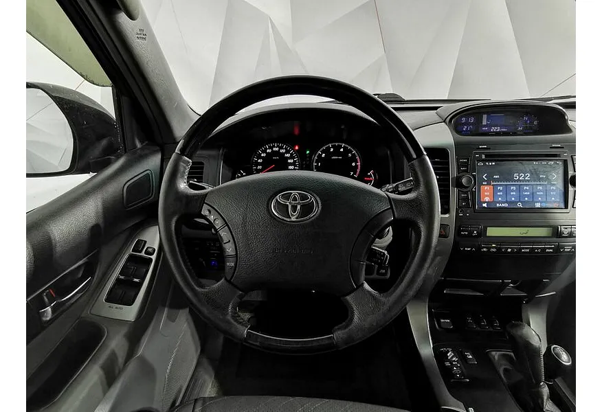 Toyota Land Cruiser Prado 4.0 AT (249 л.с.) Черный в АВИЛОН. Слайд №11