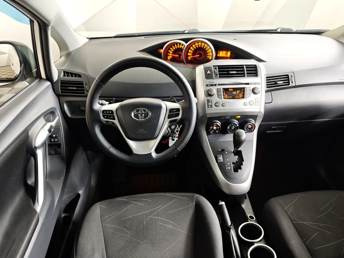Toyota Verso 1.8 CVT (150 л.с.) Белый в АВИЛОН. Слайд №19