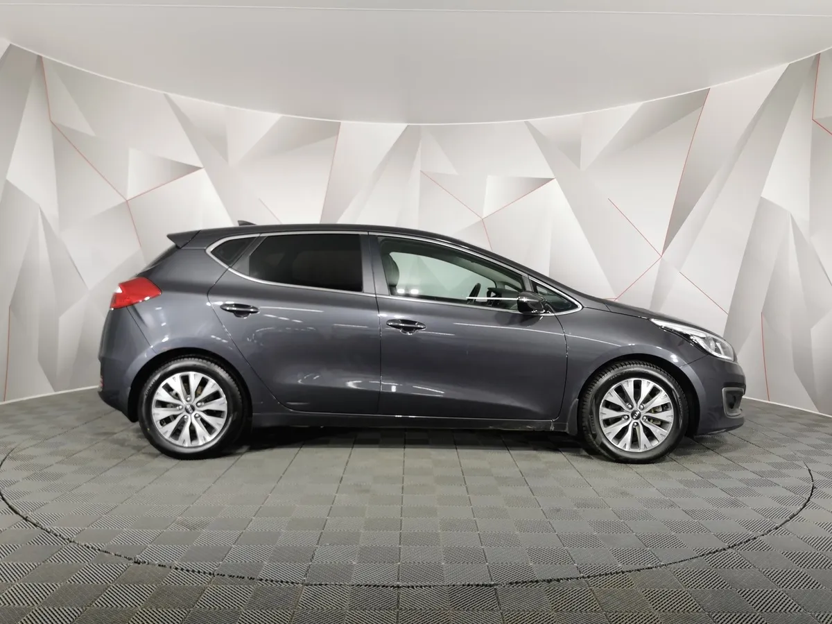 Kia Ceed 1.6 DCT (135 л.с.) Classic Серый в АВИЛОН. Слайд №6