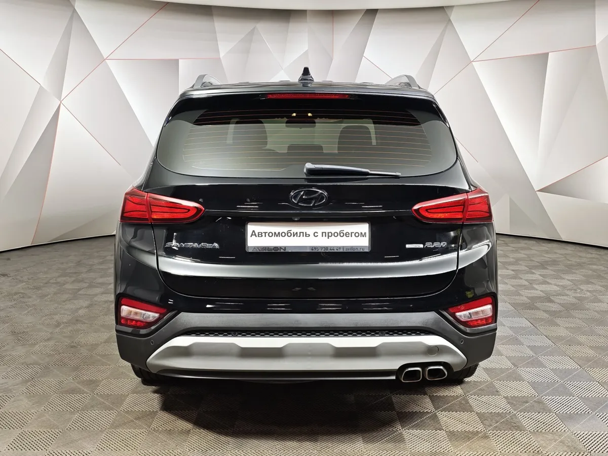 Hyundai Santa Fe 2.2 (200 л.с.) CRDi - 8AT Lifestyle Черный в АВИЛОН. Слайд №8