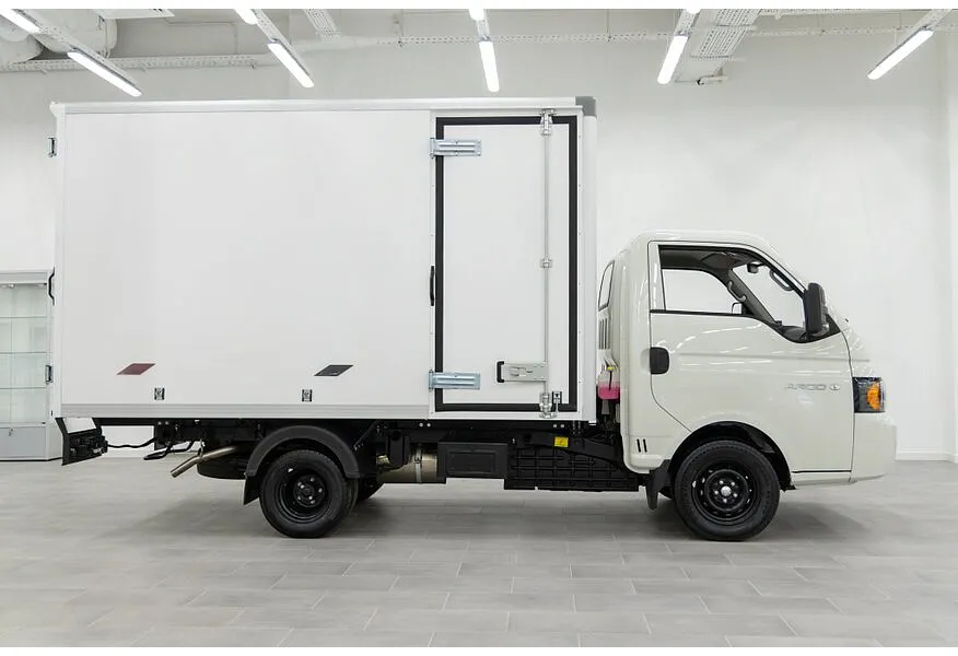 АВИЛОН - Sollers Argo 2.0d MT RWD SWB (130 л.с.) 3.5T Белый - slide 2