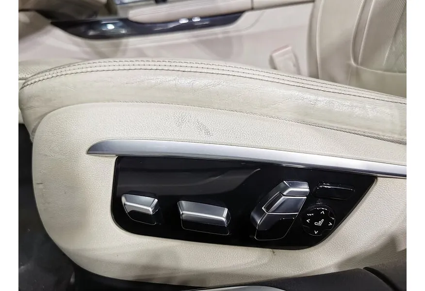 BMW 7 серия 730Ld xDrive AT (265 л.с.) Коричневый в АВИЛОН. Слайд №19