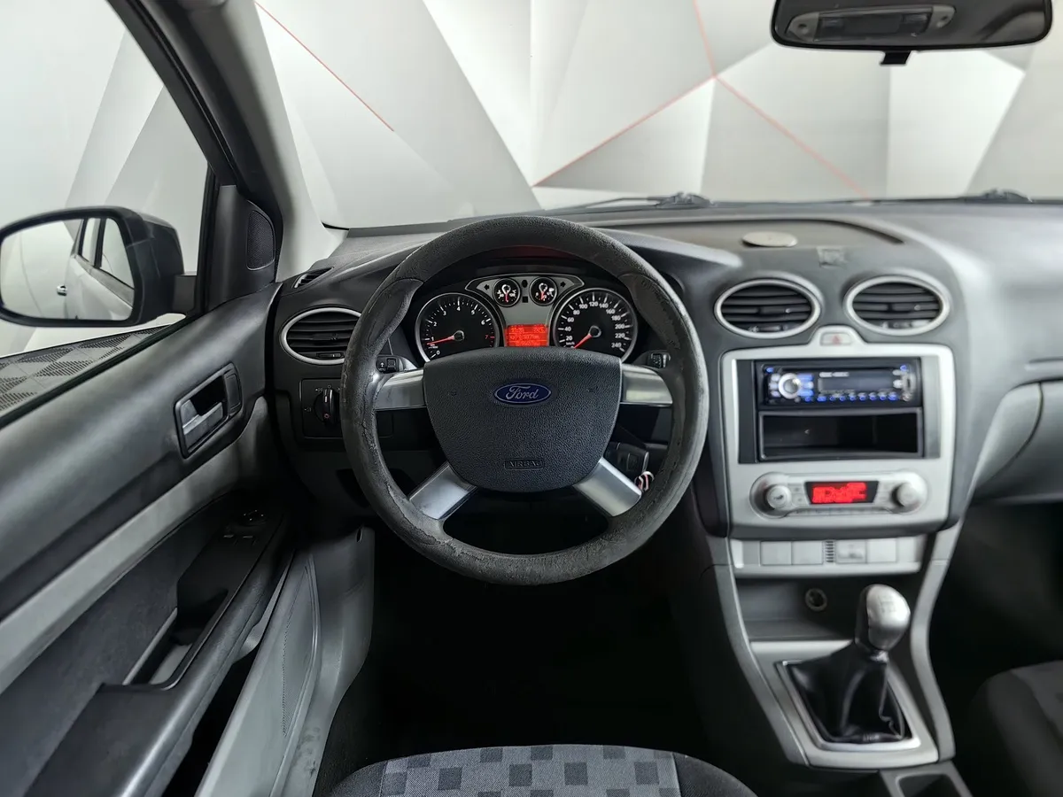 Ford Focus 1.8 MT (125 л.с.) Comfort Серый в АВИЛОН. Слайд №19