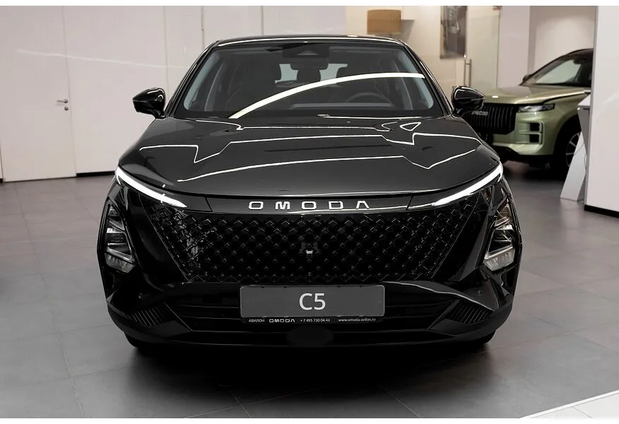 Omoda C5 1.6T DCT 4WD (150 л.с.) Supreme Черный в АВИЛОН. Слайд №4