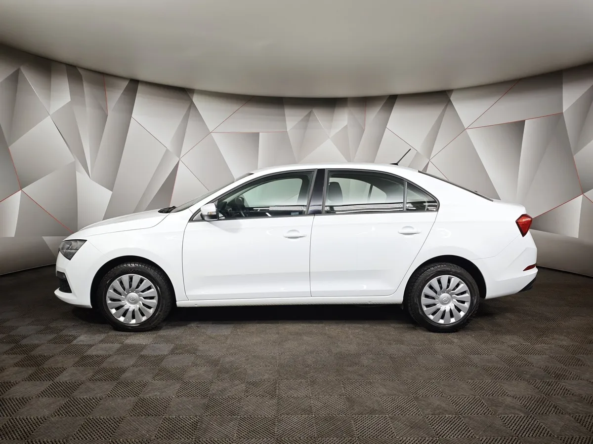 Skoda Rapid 1.6 AT (110 л.с.) Active Белый в АВИЛОН. Слайд №5