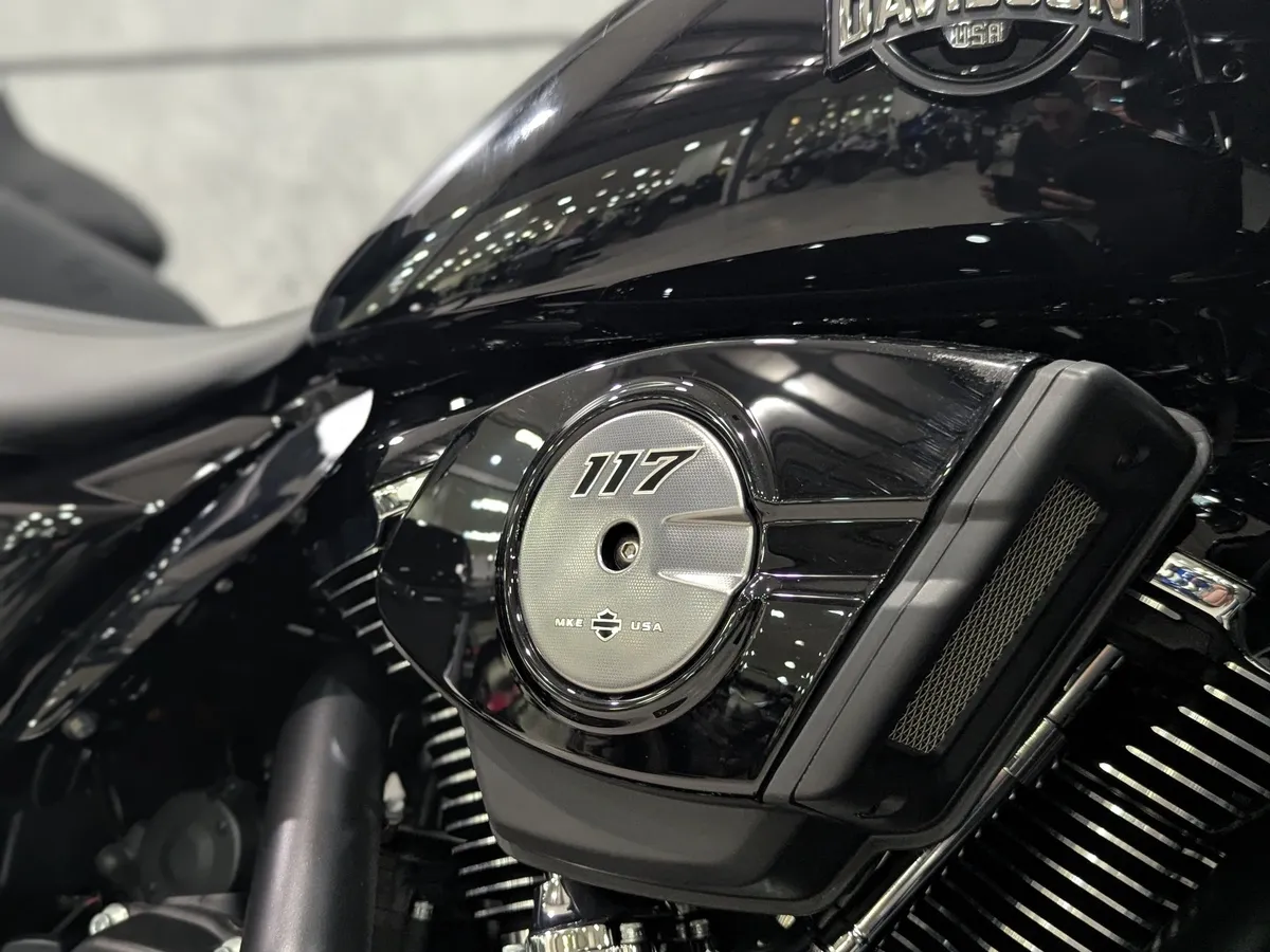 Harley-Davidson Road Glide 1923 Road Glide 1923 Черный в АВИЛОН. Слайд №7