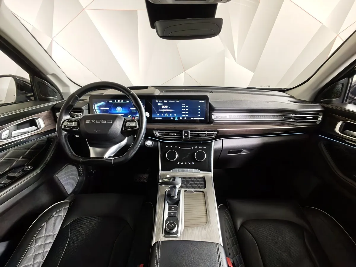 EXEED VX 2.0 AMT AWD (249 л.с.) President Черный в АВИЛОН. Слайд №13