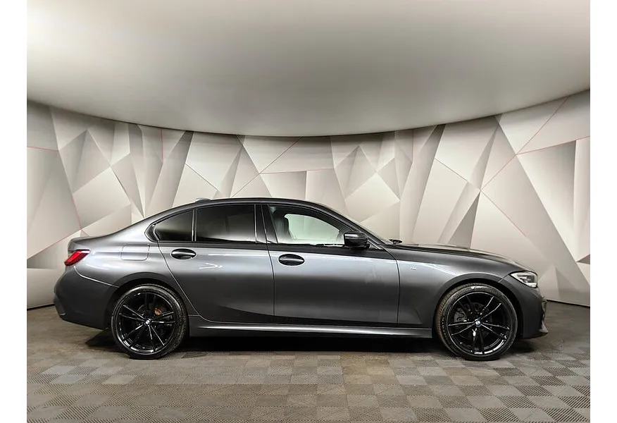 BMW 3 серия 320d xDrive (190 л.с.) M Sport Pro Серый в АВИЛОН. Слайд №6