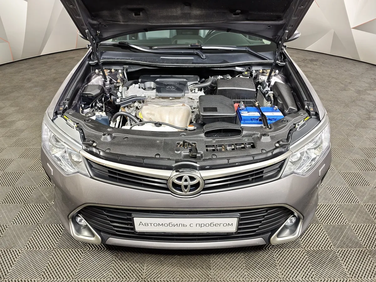Toyota Camry 2.5 AT (181 л.с.) Стандарт Серый в АВИЛОН. Слайд №11