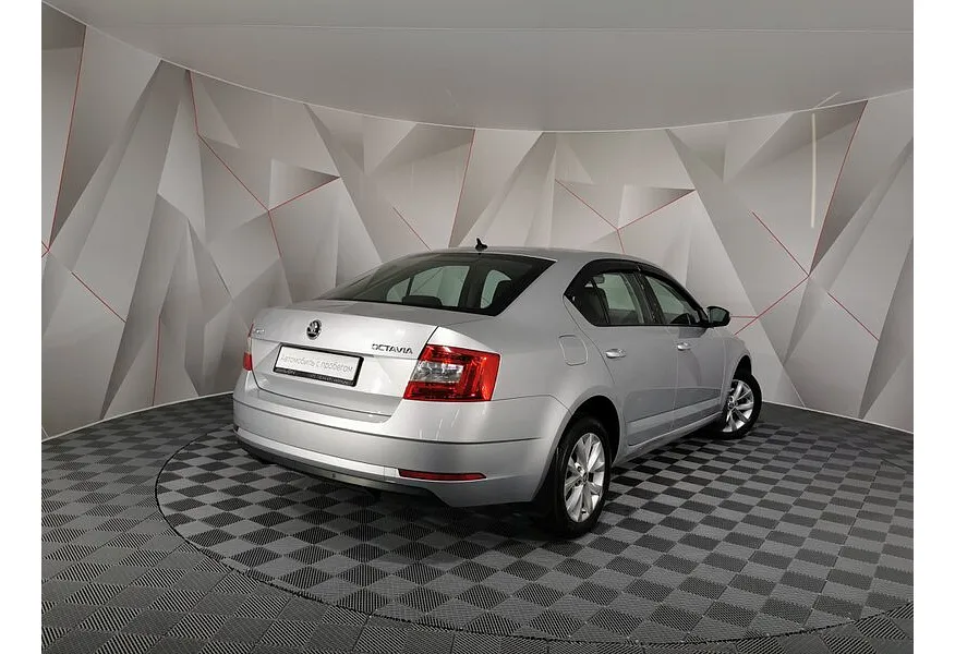 Skoda Octavia 1.6 AT (110 л.с.) Серебристый в АВИЛОН. Слайд №8