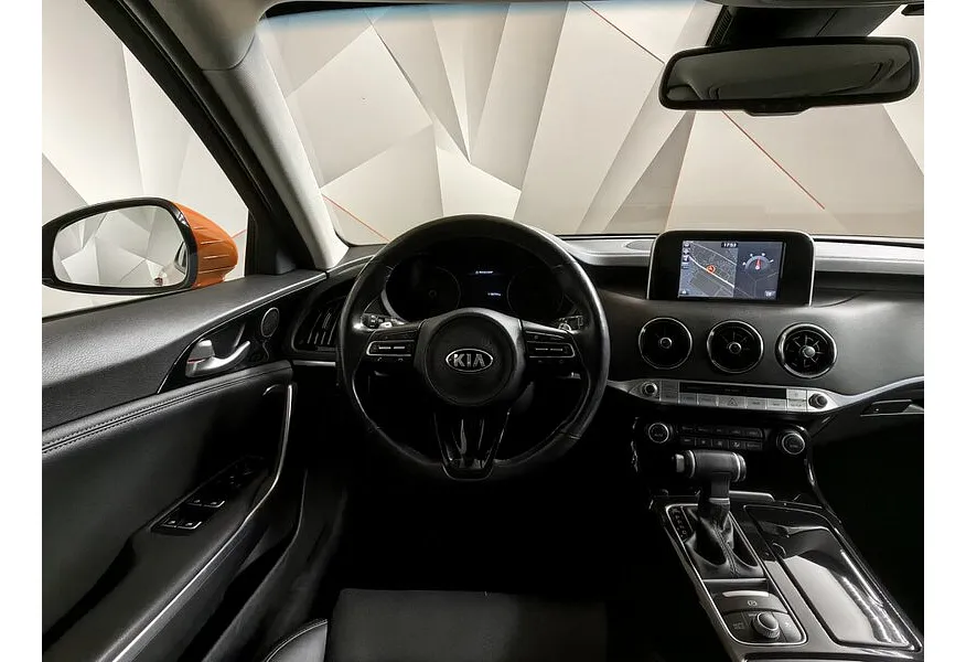 Kia Stinger 2.0 AT AWD (197 л.с.) Luxe Оранжевый в АВИЛОН. Слайд №20