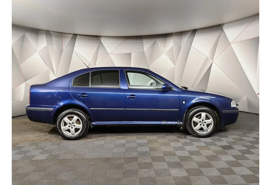 LIVE. Слайд №4