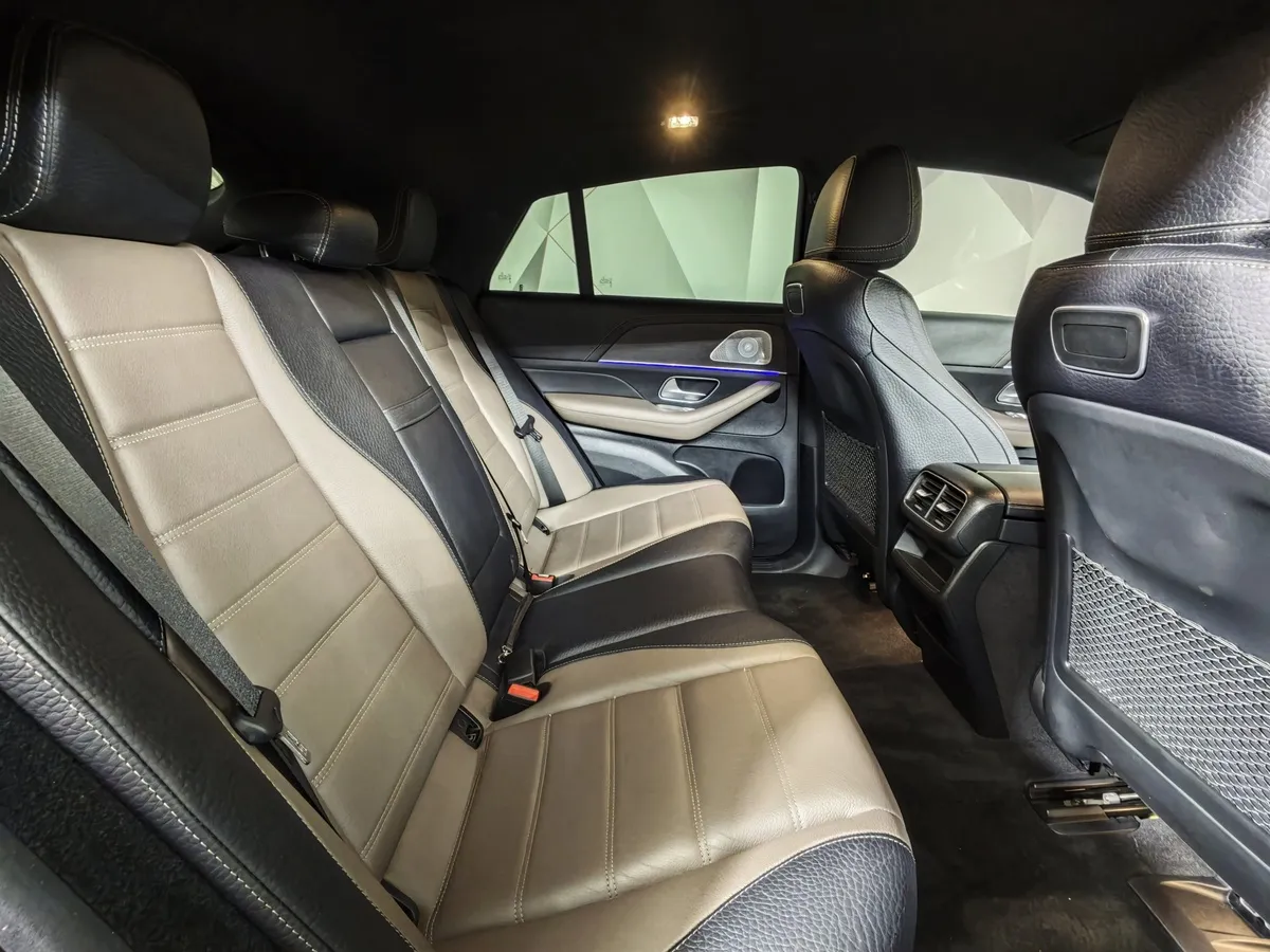 Mercedes-Benz GLE 350 4MATIC 9G-TRONIC (258 л.с.) Черный в АВИЛОН. Слайд №16