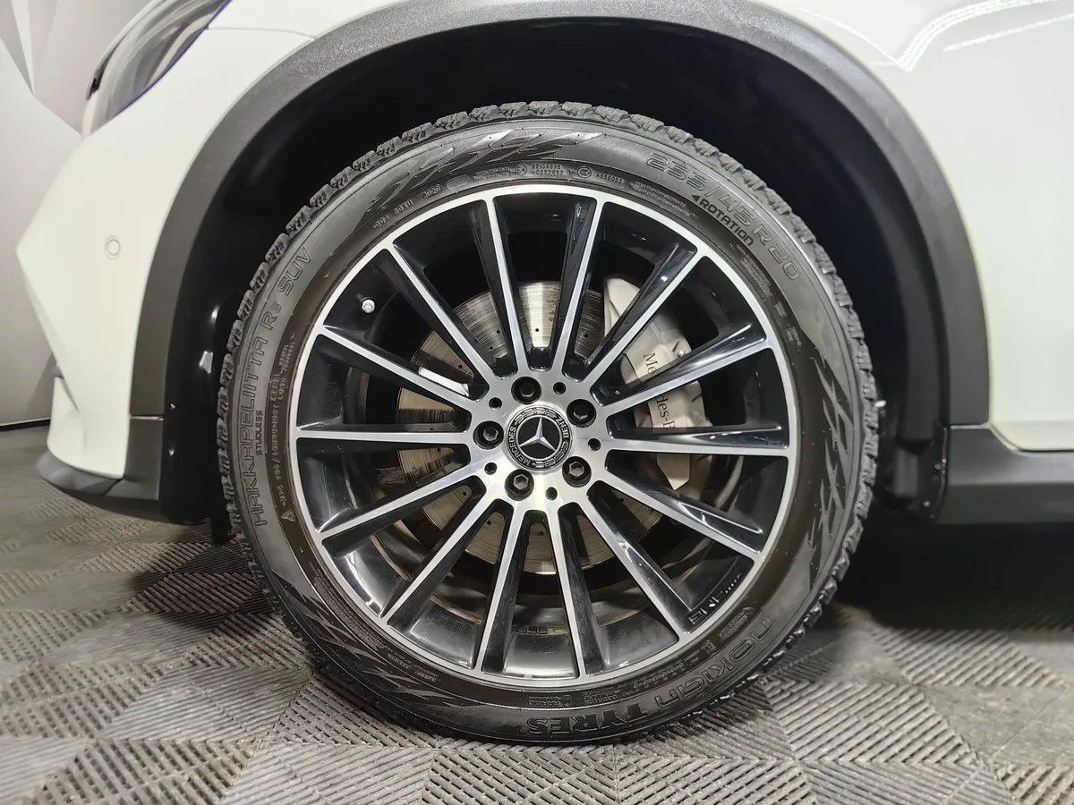Mercedes-Benz GLC 300 9G-TRONIC 4MATIC (249 л.с.) Sport Plus (Локальная сборка) Белый в АВИЛОН. Слайд №9