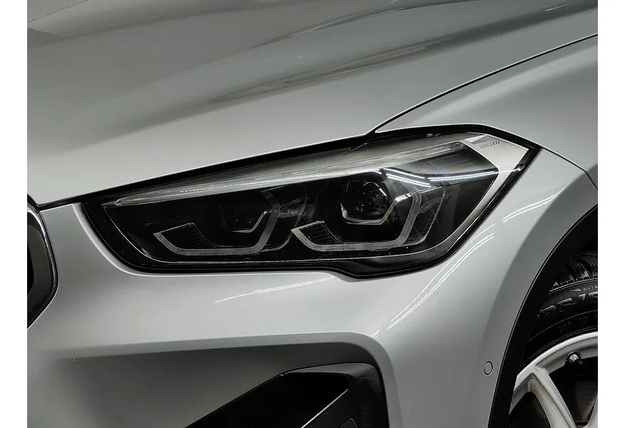 BMW X1 18i sDrive AT (136 л.с.) Серебристый в АВИЛОН. Слайд №8