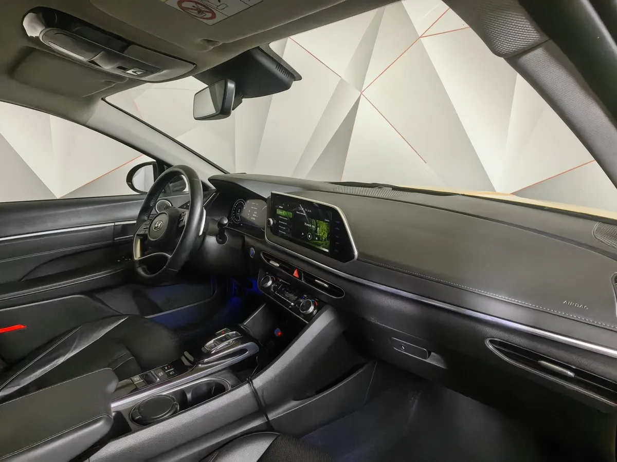 Hyundai Sonata 2.0 MPI (150 л.с.) Classic Желтый в АВИЛОН. Слайд №10