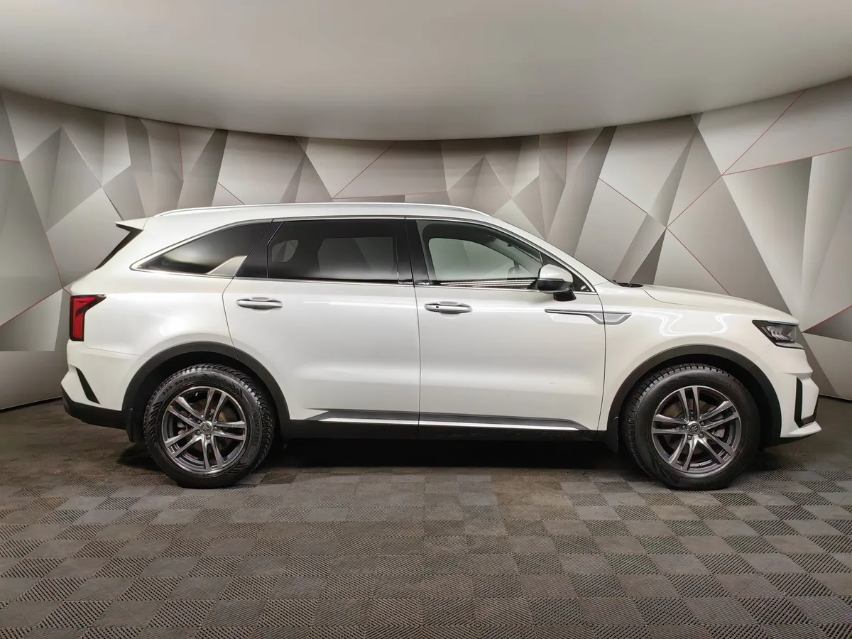 Kia Sorento 2.5 MPI 4WD AT (180 л.с.) Luxe Белый в АВИЛОН. Слайд №5