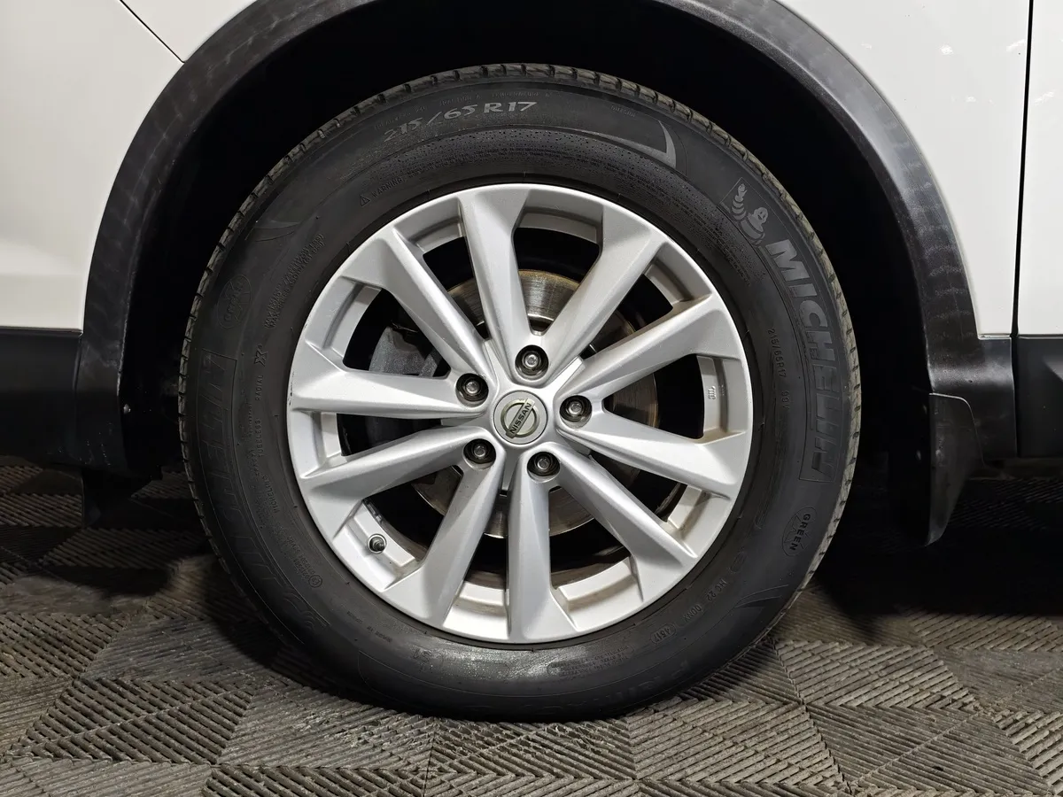Nissan Qashqai 2.0 CVT (144 л.с.) LE Top Белый в АВИЛОН. Слайд №9