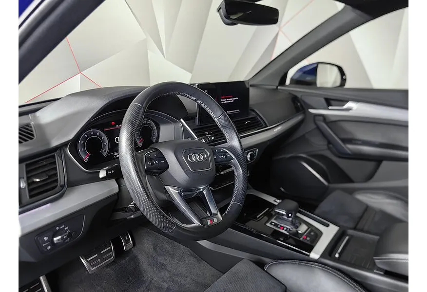 Audi Q5 2.0 TFSI S tronic quattro (249 л.с.) Design Синий в АВИЛОН. Слайд №18