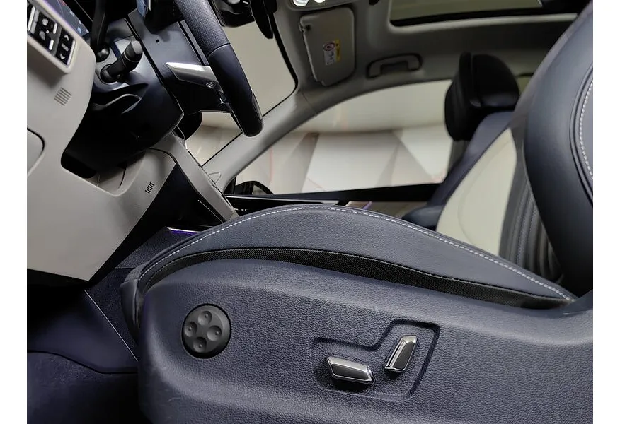 Hongqi HS5 2.0 AT 4WD (224 л.с.) Comfort Черный в АВИЛОН. Слайд №21