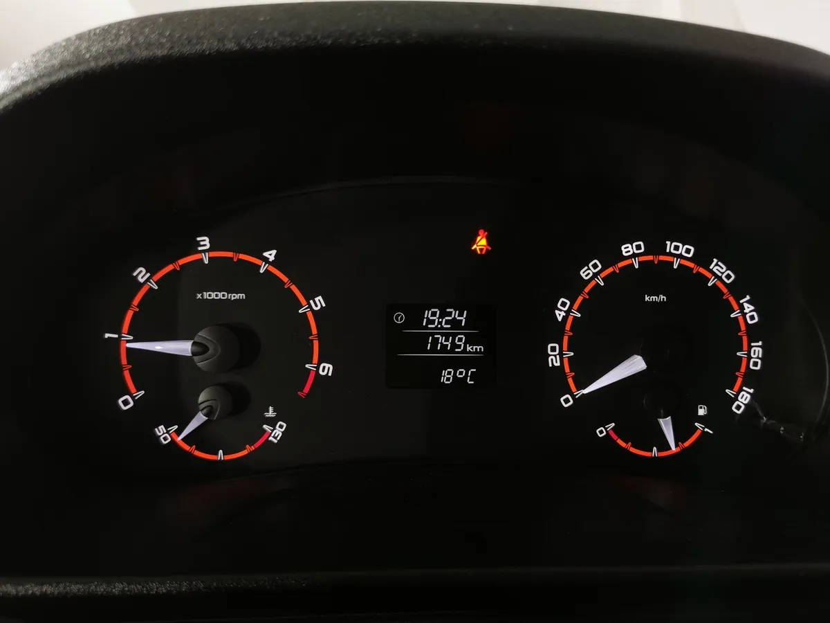 ВАЗ (Lada) 4x4 1.7 MT 8 кл. (83 л.с.) Черный в АВИЛОН. Слайд №16