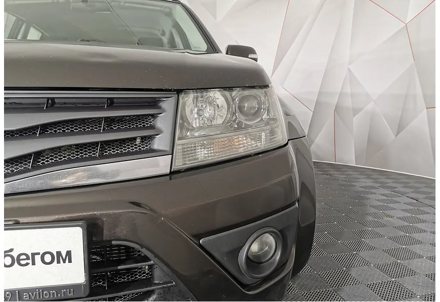 Suzuki Grand Vitara 2.0 AT AWD (140 л.с.) Коричневый в АВИЛОН. Слайд №10