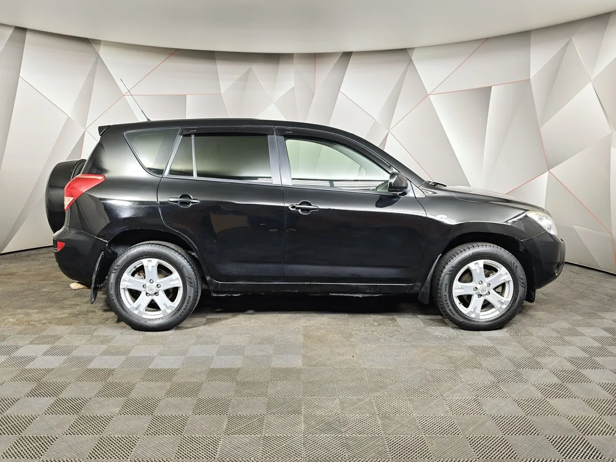Toyota RAV4 2.0 AT AWD (152 л.с.) Черный в АВИЛОН. Слайд №6
