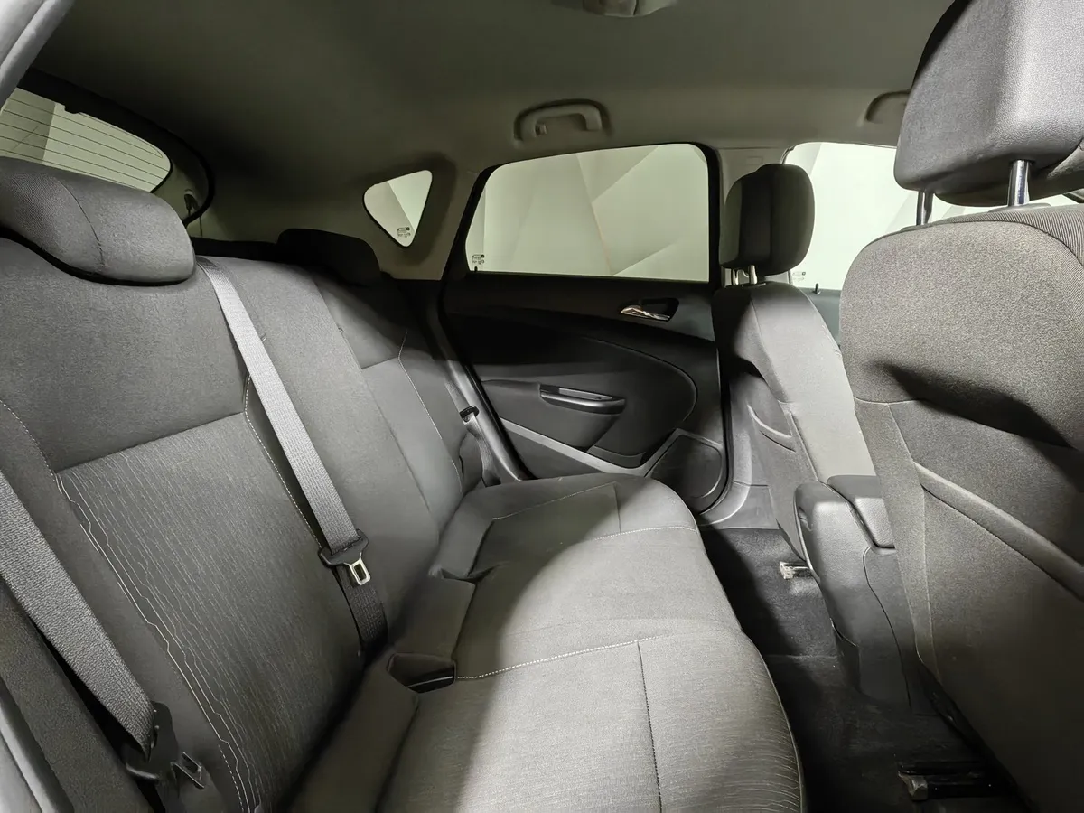 Opel Astra 1.6 MT (115 л.с.) Коричневый в АВИЛОН. Слайд №16