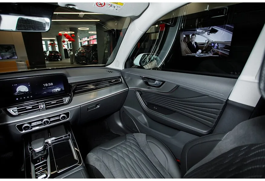 Hongqi HS5 2.0T AT 4WD (245 л.с.) Deluxe Коричневый в АВИЛОН. Слайд №9