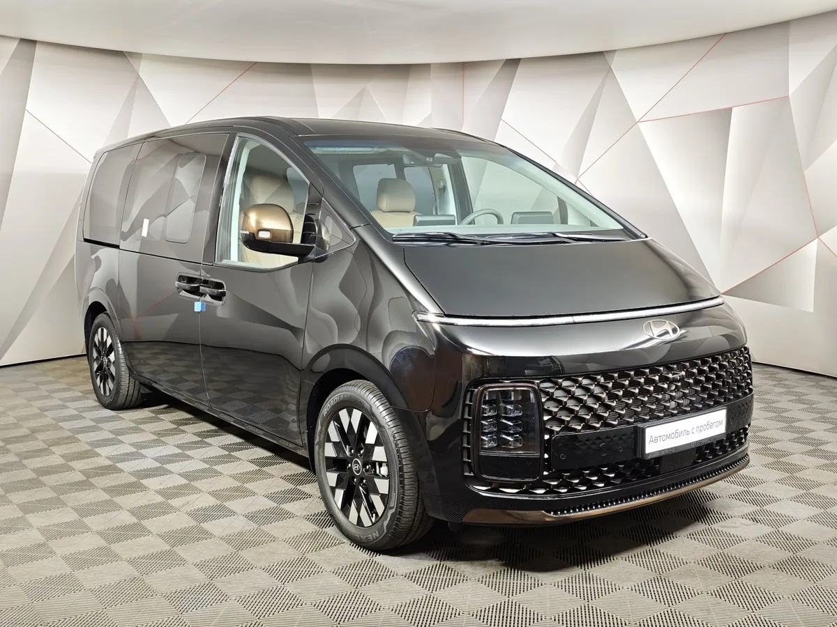 Hyundai Staria 2.2 CRDi 8AT 4WD (177 л.с.) 9 мест Premium Черный в АВИЛОН. Слайд №3