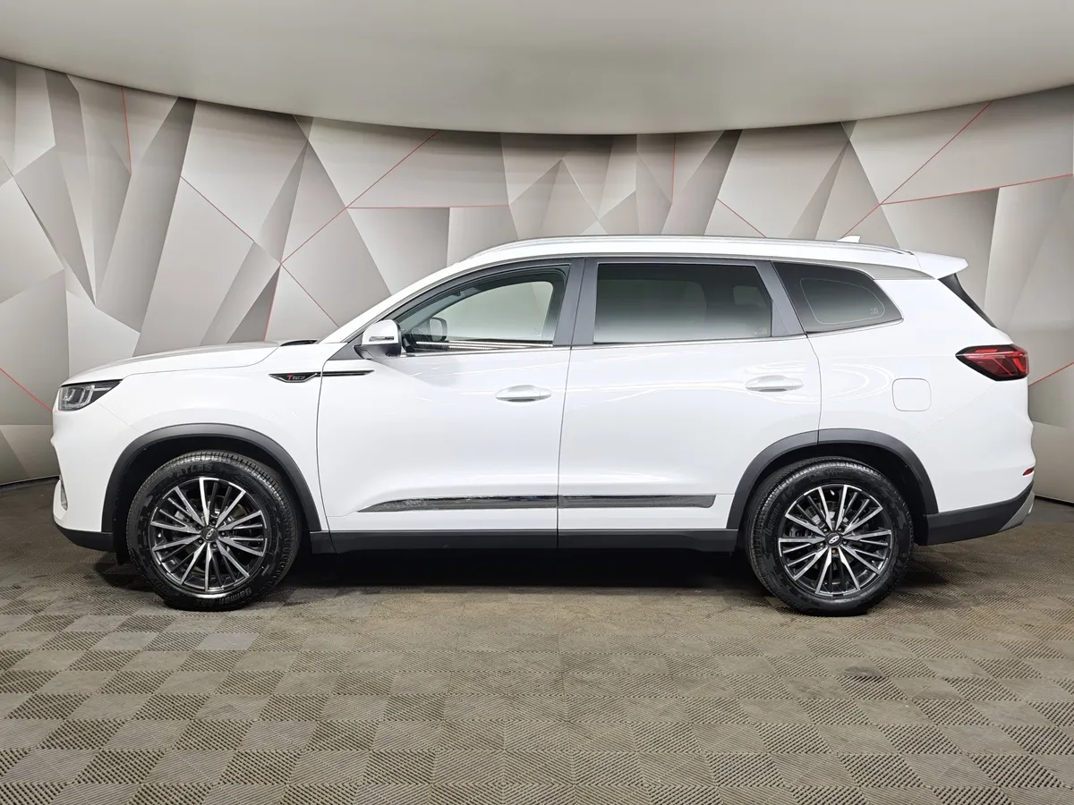 Chery Tiggo 8 Pro 1.6 TGDI DCT7 (186 л.с.) Highline (пакет Ultimate) Белый в АВИЛОН. Слайд №5
