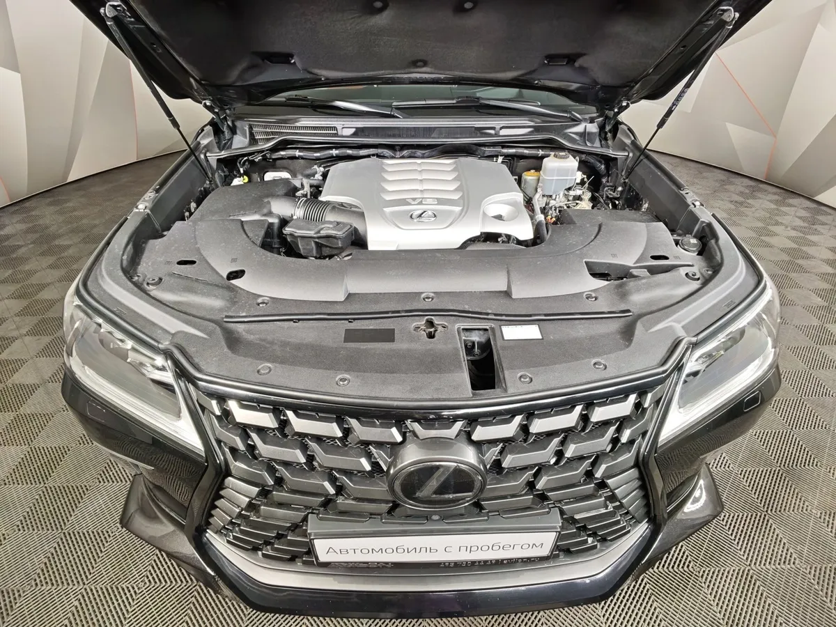 Lexus LX 570 AT (367 л.с.) Черный в АВИЛОН. Слайд №11