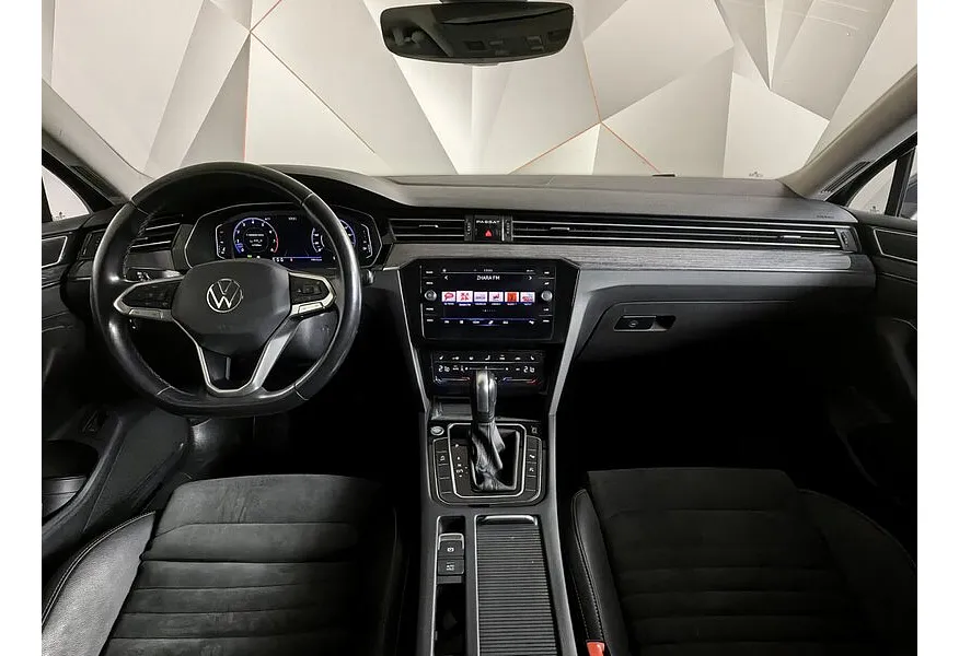 Volkswagen Passat 1.4 TSI BlueMotion DSG (150 л.с.) Highline Черный в АВИЛОН. Слайд №14