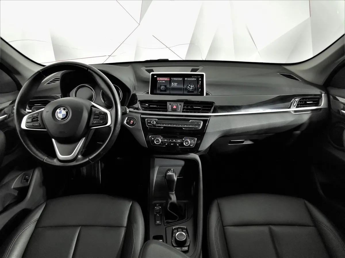BMW X1 18d xDrive (150 л.с.) Advantage Белый в АВИЛОН. Слайд №11