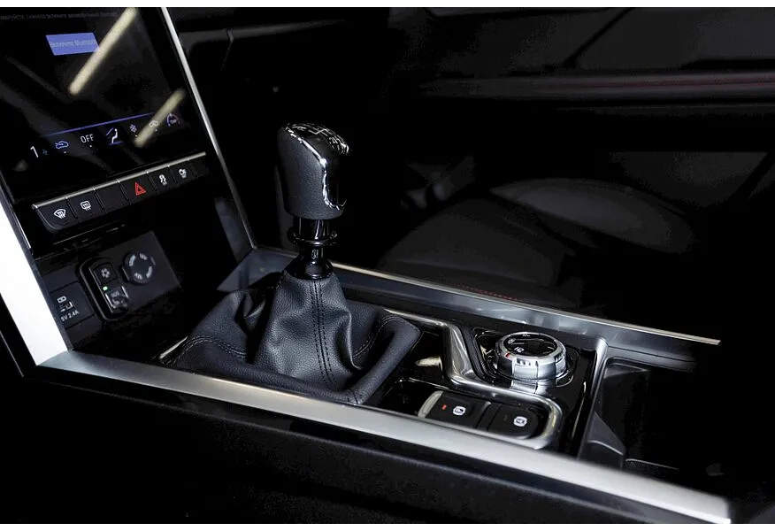 Sollers ST8 2.4G 6MT AWD (204 л.с.) Luxe Белый в АВИЛОН. Слайд №16