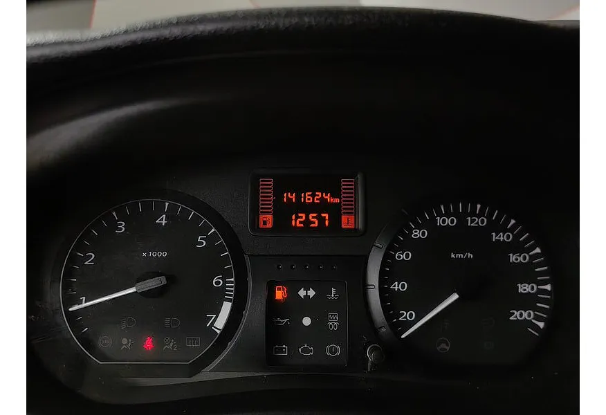 ВАЗ (Lada) Largus 1.6 MT 16 кл (5 мест) (105 л.с.) Серый в АВИЛОН. Слайд №17