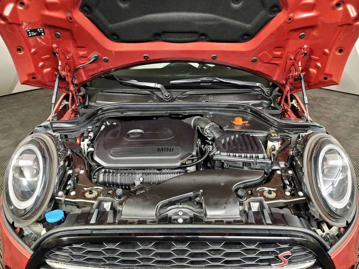 MINI 3 двери Cooper S 2.0 AMT (192 л.с.) Красный в АВИЛОН. Слайд №10
