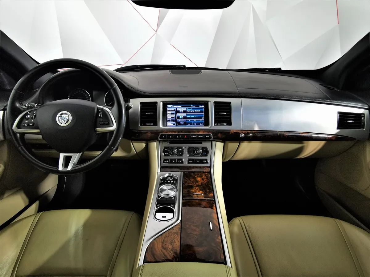 Jaguar XF 3.0 D AT (275 л.с.) Luxury Зеленый в АВИЛОН. Слайд №13