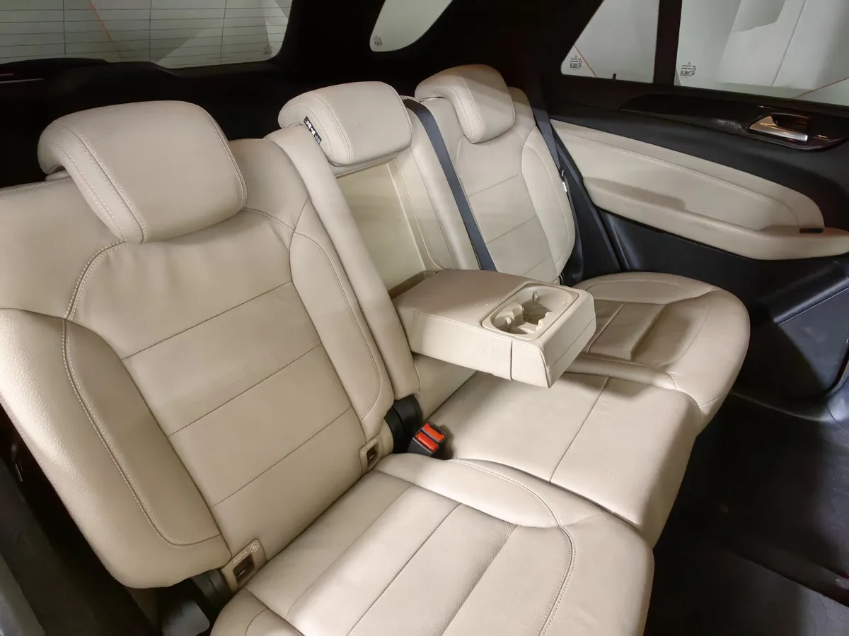Mercedes-Benz M-Класс ML 350 BlueTEC 7G-Tronic Plus 4Matic (258 л.с.) Черный в АВИЛОН. Слайд №17