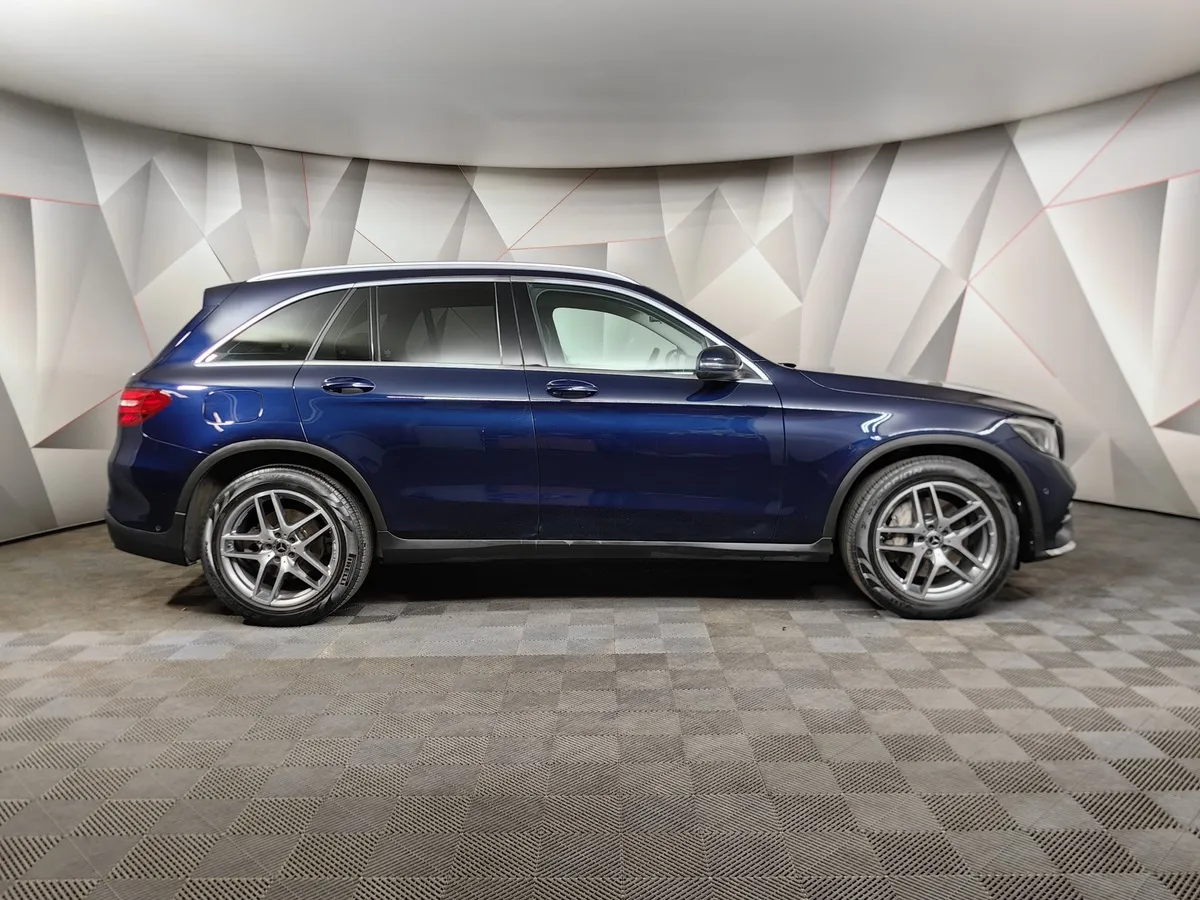 Mercedes-Benz GLC 250 9G-TRONIC 4MATIC (211 л.с.) Особая серия Синий в АВИЛОН. Слайд №6 Mercedes-Benz GLC 250 9G-TRONIC 4MATIC (211 л.с.) Особая серия Синий в АВИЛОН. Слайд №6
