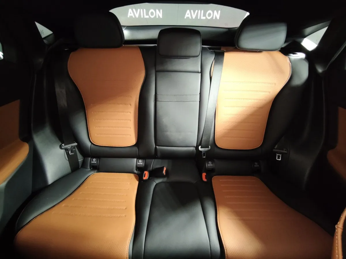 Mercedes-Benz GLC Купе 260 9G-TRONIC 4MATIC (204 л.с.) Черный в АВИЛОН. Слайд №9