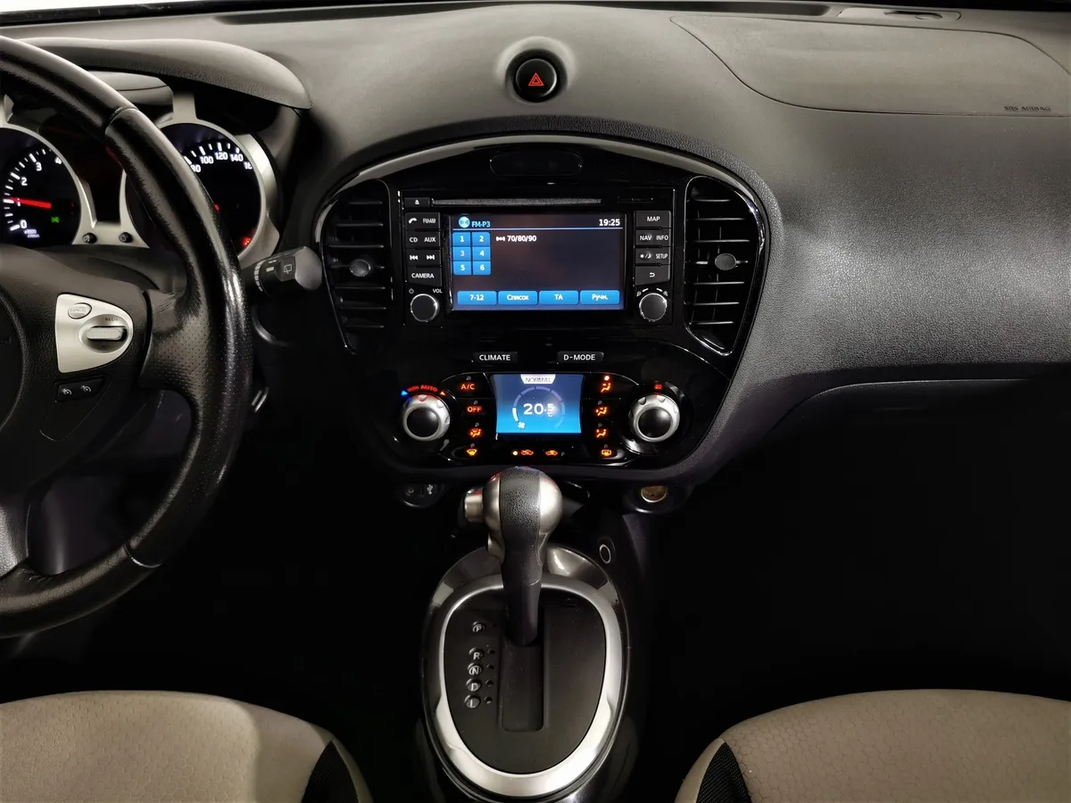 Nissan Juke 1.6 CVT (117 л.с.) Черный в АВИЛОН. Слайд №13