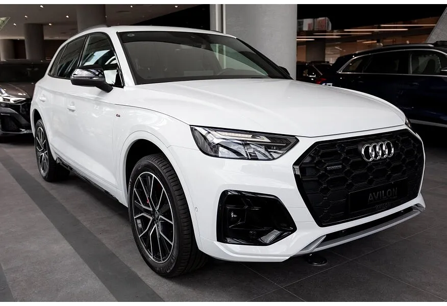 Audi Q5 L 2.0 TFSI S tronic quattro (245 л.с.) Luxury Dynamic Белый в АВИЛОН. Слайд №2